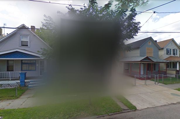 blurkan gambar rumah anda di google street view