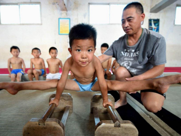china latih atlet sejak kecil