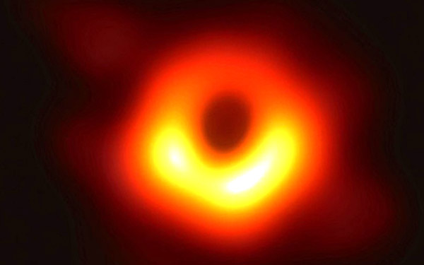 gambar black hole
