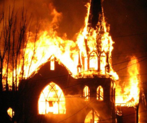 gereja terbakar