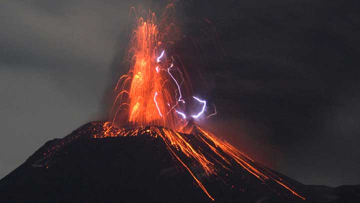 gunung berapi terbesar