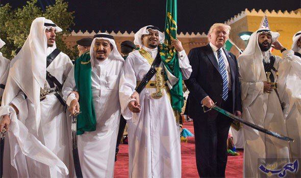 hadiah pedang raja saudi kepada trump
