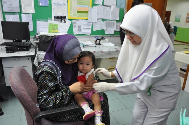 ibu vaksin anak