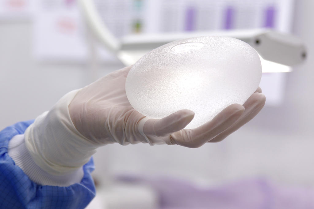 implan gel silikon payudara untuk besarkan payudara