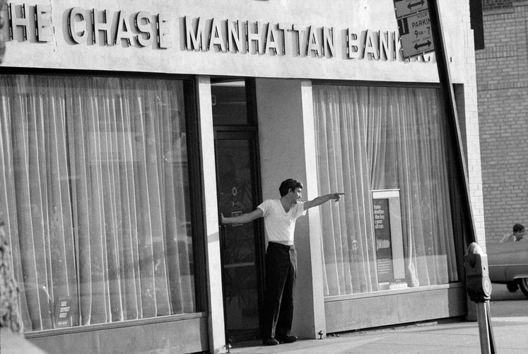john wojtowicz ketika meropak bank di new york 2 552