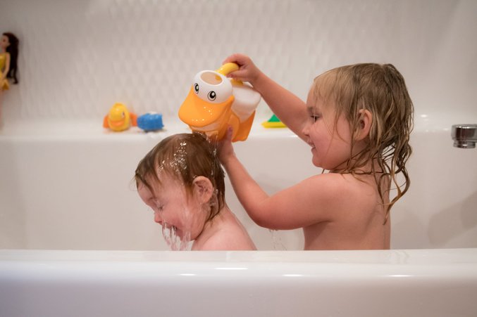 kanak kanak lebih gunakan tab mandi