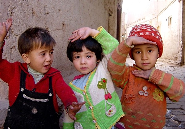 kanak kanak uyghur