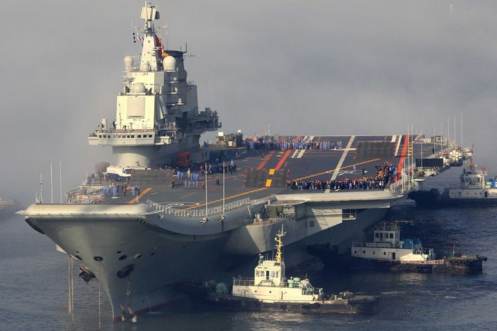 kapal perang lioning china