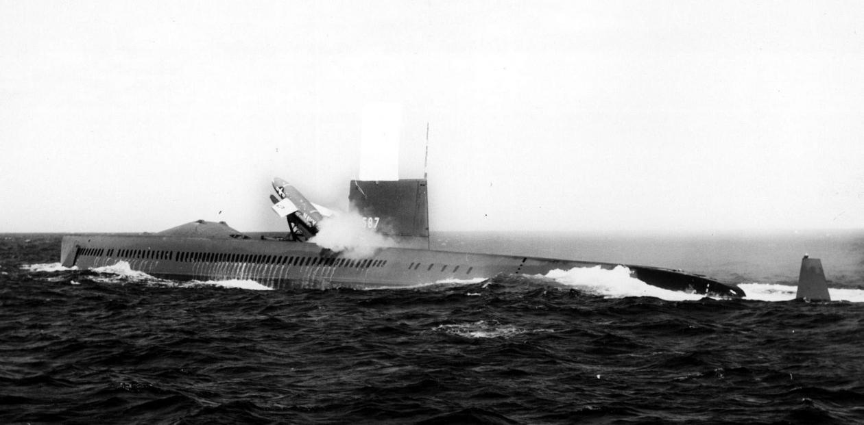 kapal selam uss halibut