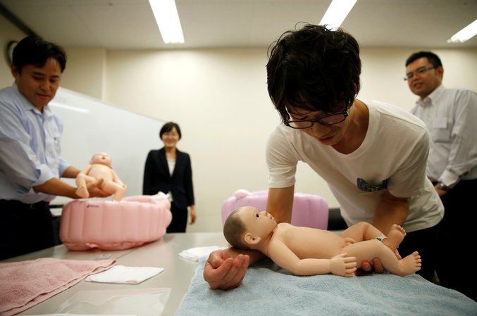 kelas latihan penjagaan bayi