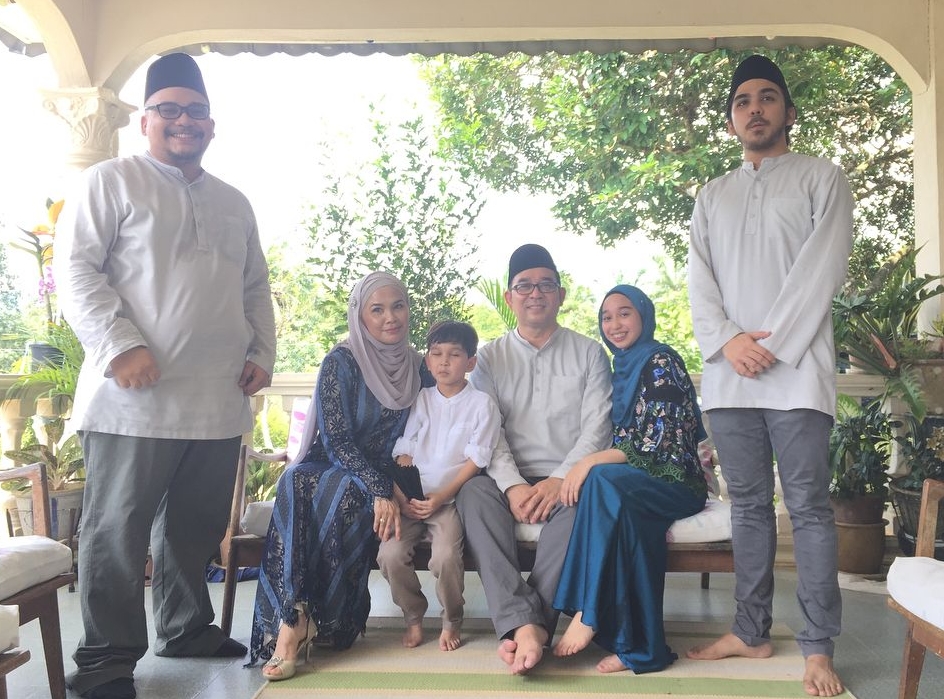 keluarga nuha bahrin