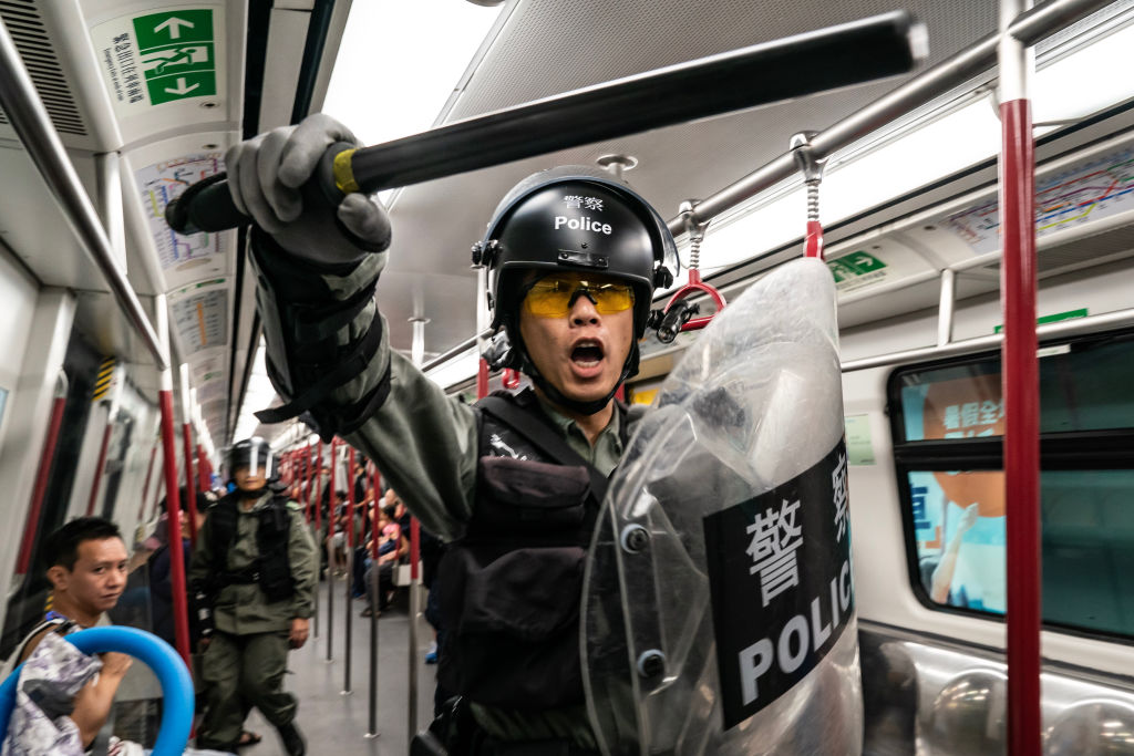 kuasa polis hong kong sentimen anti china