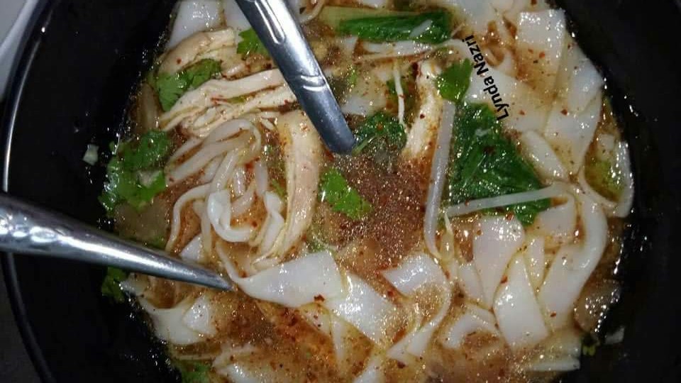 kuey teow sup thailand