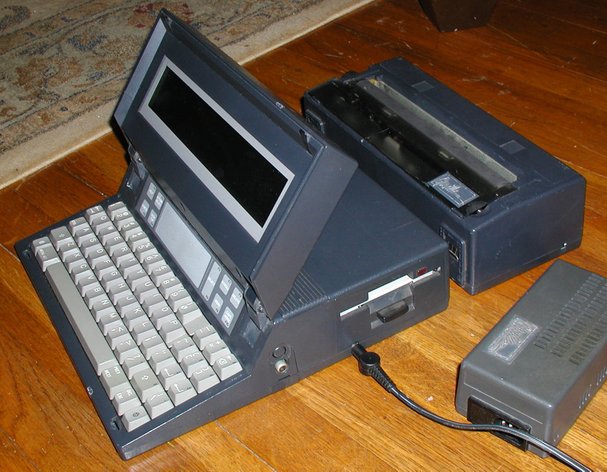 laptop pertama di dunia
