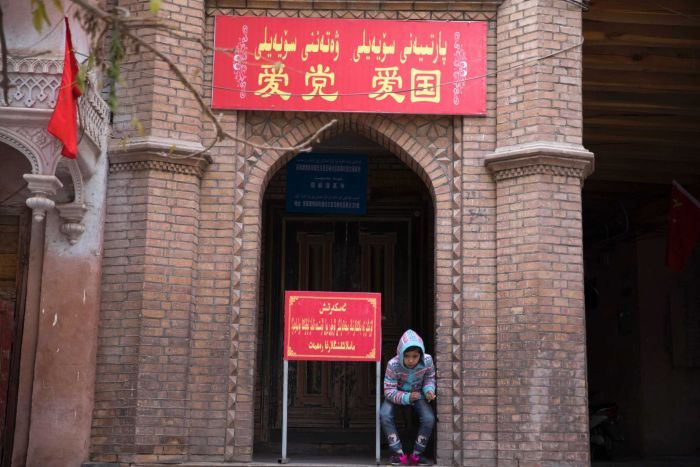 larangan melakukan aktiviti agama ke atas umat islam di china