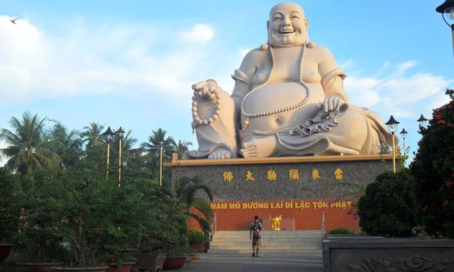 laughing buddha vietnam