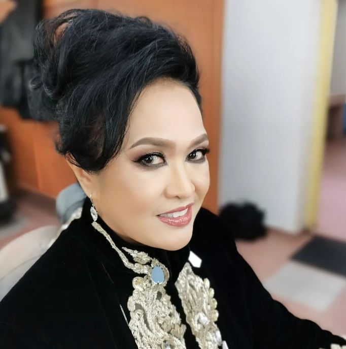 liza aziz dan azlina aziz