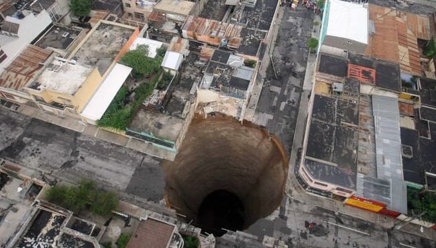 lubang besar di guatemala city