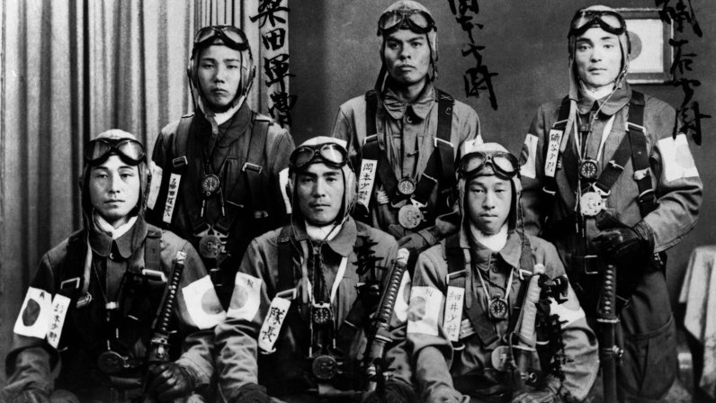 mengapa juruterbang kamikaze jepun pakai topi keledar perang dunia kedua 83