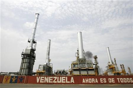 mengapa venezuela ada banyak minyak