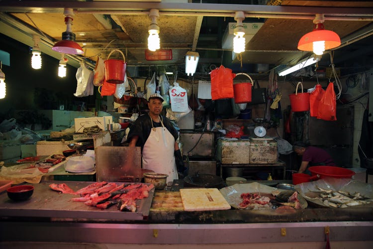 pasar borong makanan laut huanan di wuhan