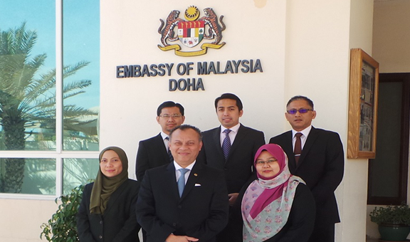 pegawai pegawai kedutaan besar malaysia di doha qatar