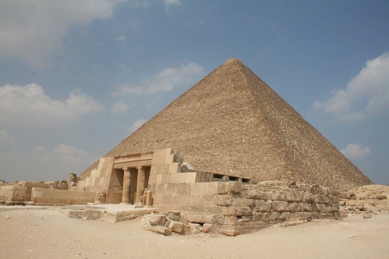piramid besar giza 329