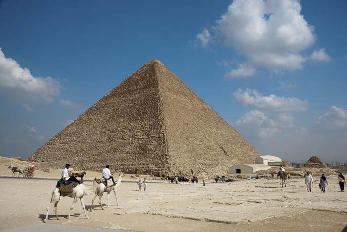 piramid khufu bangunan purba kuno tertinggi dunia
