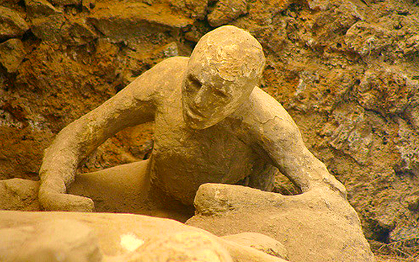 penemuan jasad yang membatu di pompeii