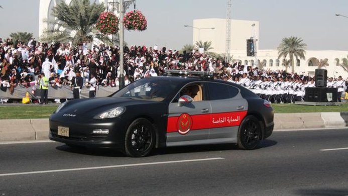 porsche panamera polis qatar
