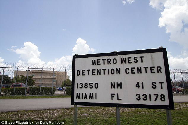 pusat tahanan metro west