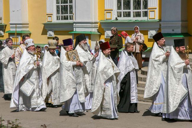 russian orthodox sambutan tahun baru