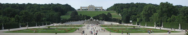 schoenbrunn panorama 1