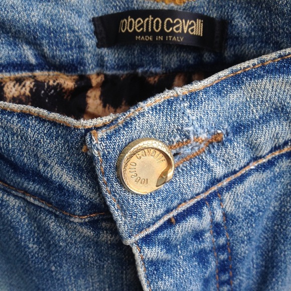 seluar jeans paling mahal dimiliki dalam pasaran