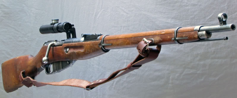 senapang mosin nagant yang digunakan oleh ivan sidorenko