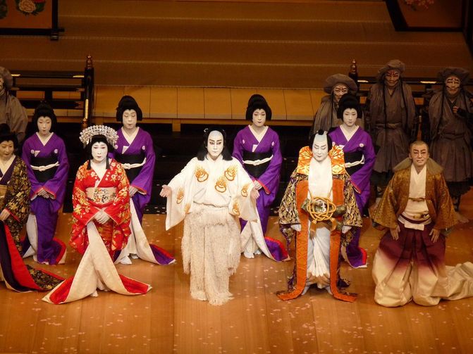 teater kabuki inspirasi ninja