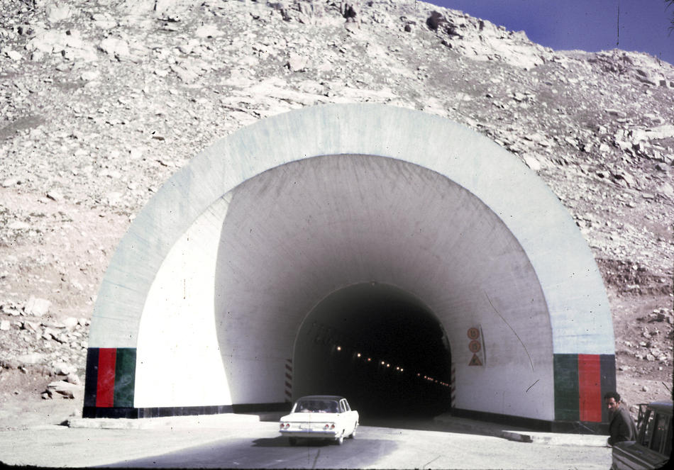 terowong salang di afghanistan