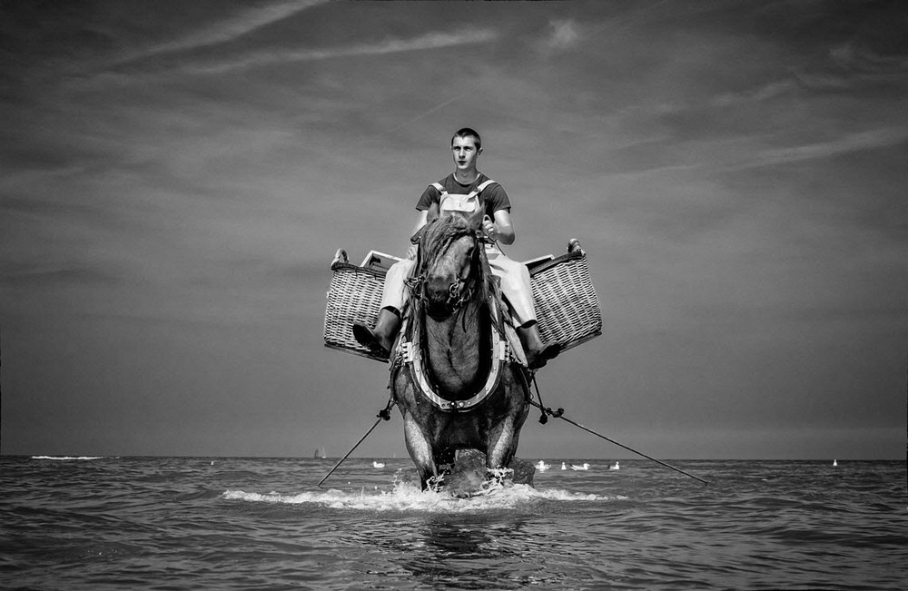 tradisi nelayan berkuda
