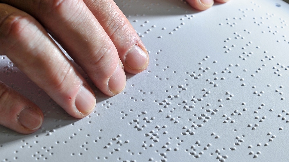 tulisan braille