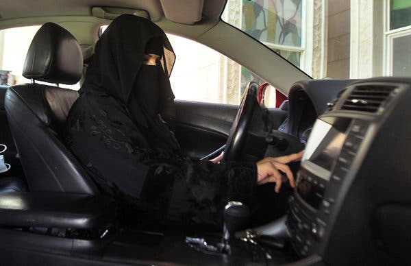 wanita memandu di arab saudi