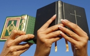 10 Persamaan Antara Al-Quran dan Kitab Injil (Bible)