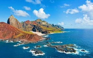 10 Pulau Paling Terpencil di Dunia Yang Berpenghuni