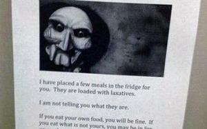 5 Nota Paling Kelakar Yang Diletak Untuk Pencuri Makanan di Pantry Pejabat