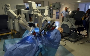 5 Robot Yang Merevolusikan Dunia Perubatan 