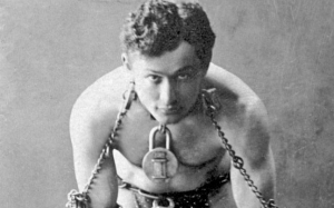 8 Perkara yang Tidak Diketahui Ramai Mengenai Harry Houdini