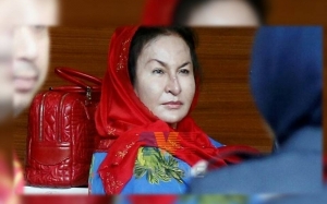 Beg Tangan Rosmah Curi Tumpuan, Ini Jenama dan Harganya