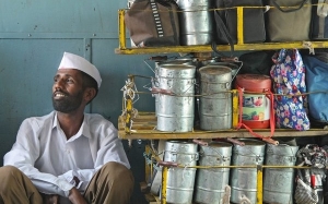 Dabbawala: Sistem Servis Penghantaran Makanan Paling Tua dan Efisyen di Dunia