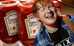 Ed Sheeran Upah Pembantu Bawa Botol Sos Tomato