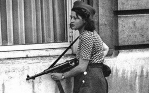 Gadis Berani yang Memburu Tentera Nazi Ketika WWII - Simone Segouin