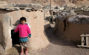 Kampung Makhunik di Iran - Desa 'Hobbit' Dalam Dunia Nyata